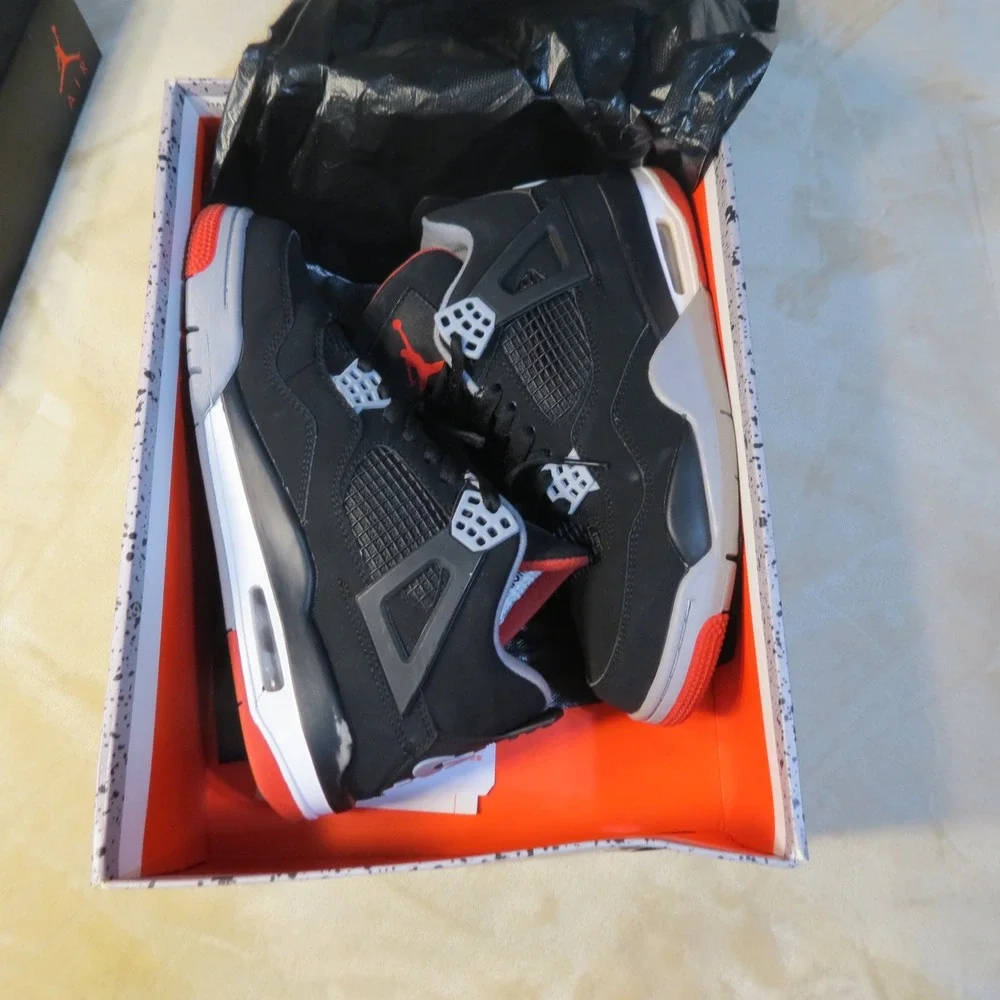Air Jordan 4 Retro Bred 2019 Black Fire Red Cement Grey 308497-060 Mens 8.5